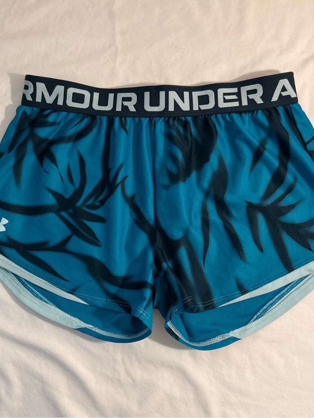 UNDER ARMOUR Girls Athletic Shorts - Sz Girls Youth Large